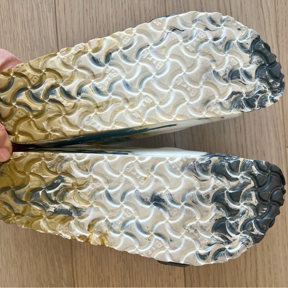 Birkenstock Women’s Metallic EVA Arizonas - Picture 6 of 6